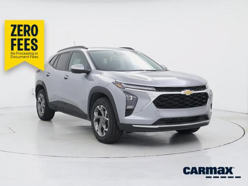 Gray 2025 Chevrolet Trax LT