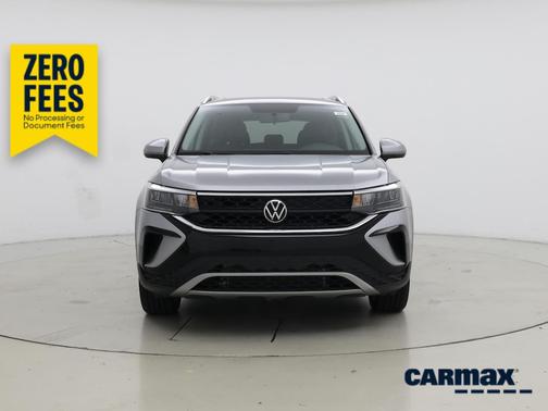 Silver 2022 Volkswagen Taos SE