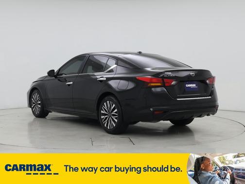 2023 Nissan Altima SV