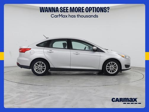 Gray 2015 Ford Focus SE