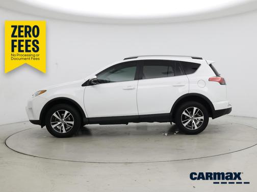 White 2018 Toyota RAV4 XLE