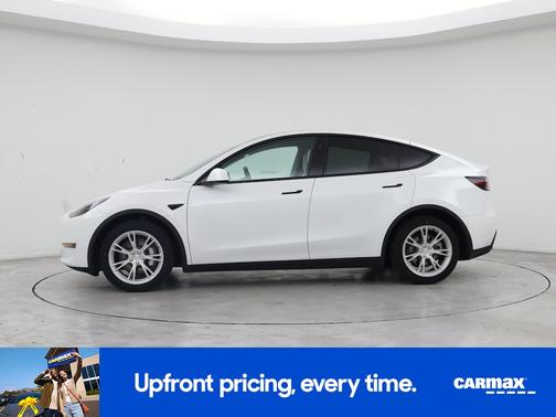 White 2023 Tesla Model Y Long Range