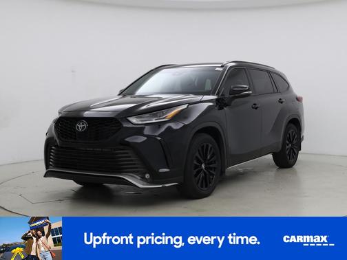 Black 2024 Toyota Highlander XSE