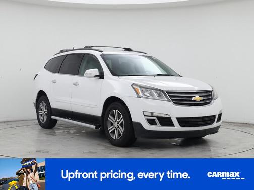 White 2016 Chevrolet Traverse LT