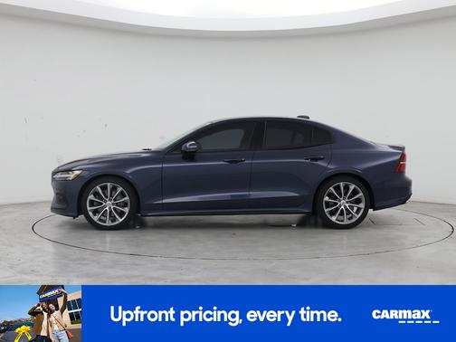 Blue 2019 Volvo S60 T5 Momentum
