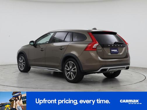 2016 Volvo V60 Cross Country T5