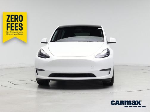 White 2023 Tesla Model Y Long Range