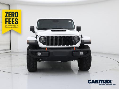 White 2025 Jeep Gladiator Mojave X
