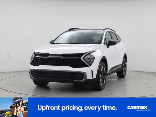 White 2023 Kia Sportage X-Line