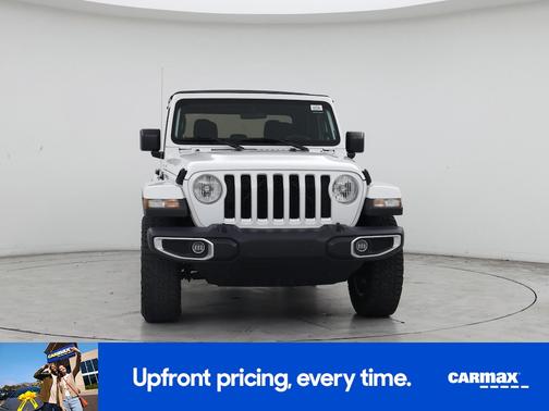 White 2020 Jeep Gladiator Overland