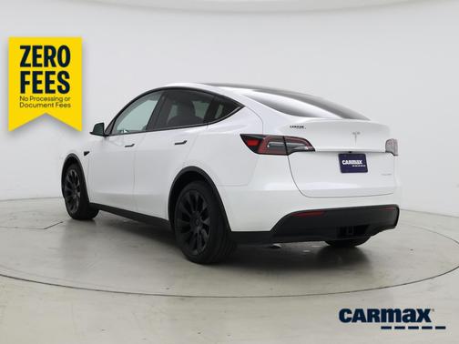 White 2023 Tesla Model Y Long Range