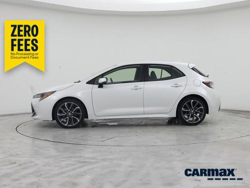 White 2021 Toyota Corolla Hatchback XSE