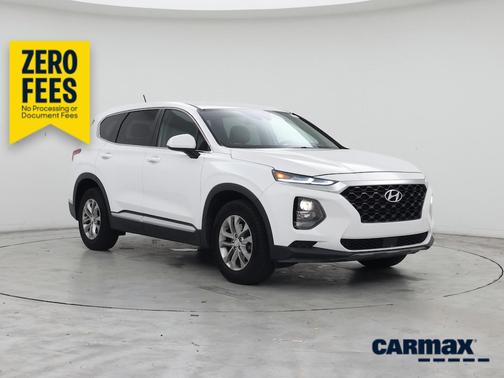 White 2019 Hyundai SANTA FE SE