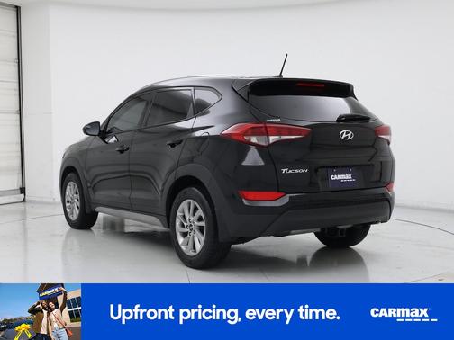 Black 2017 Hyundai TUCSON SE