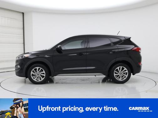 Black 2017 Hyundai TUCSON SE