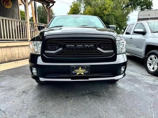 2017 RAM 1500 Express