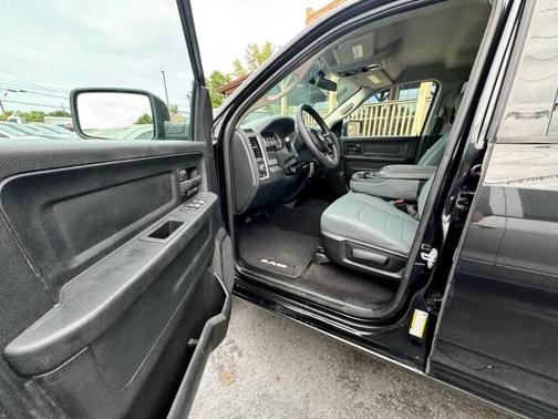 2017 RAM 1500 Express