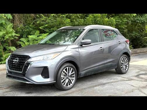 2022 Nissan Kicks SV