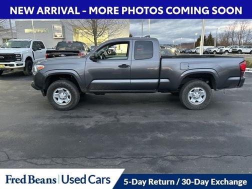2021 Toyota Tacoma SR