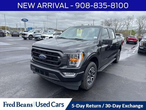 AGATE BLACK METALLIC 2023 Ford F-150 XLT
