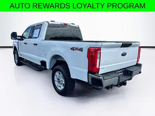 OXFORD WHITE 2025 Ford F-250 XLT