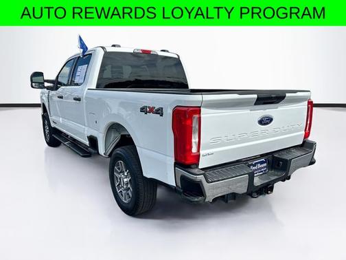 OXFORD WHITE 2025 Ford F-250 XLT