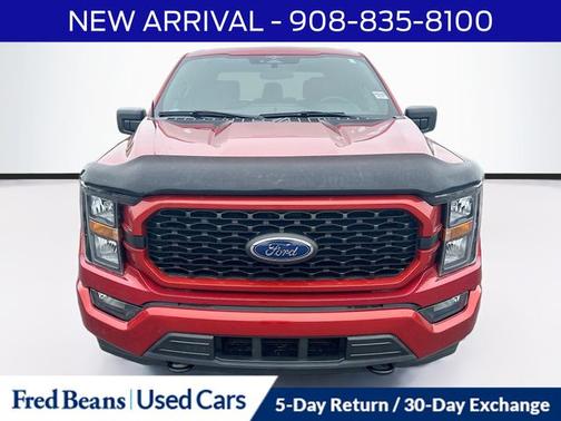 HOT PEPPER RED MET TINTD CC 2023 Ford F-150 XL