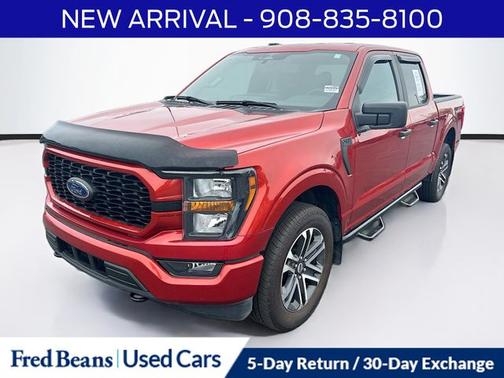 HOT PEPPER RED MET TINTD CC 2023 Ford F-150 XL