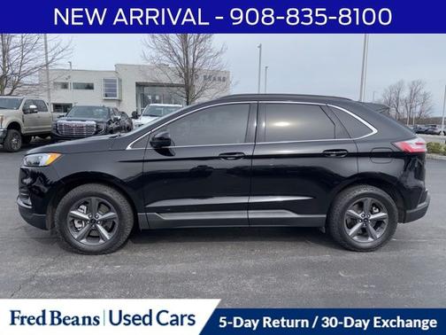 AGATE BLACK METALLIC 2022 Ford Edge SEL