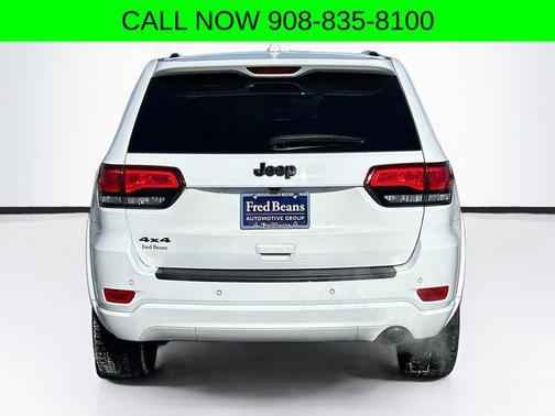 2021 Jeep Grand Cherokee LAREDO