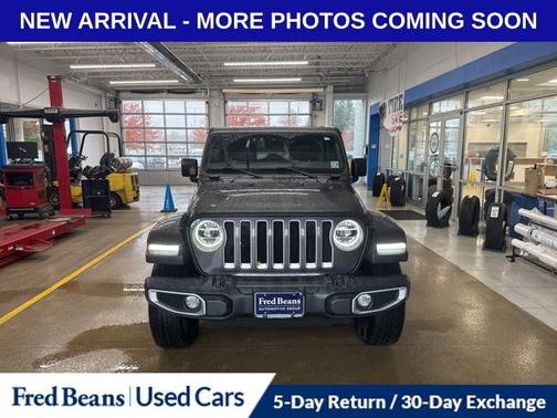 2022 Jeep Wrangler Unlimited SAHARA