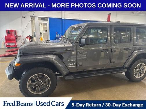 2022 Jeep Wrangler Unlimited SAHARA