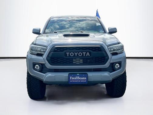 2020 Toyota Tacoma TRD SPORT