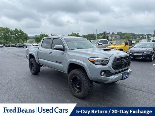 2020 Toyota Tacoma TRD SPORT