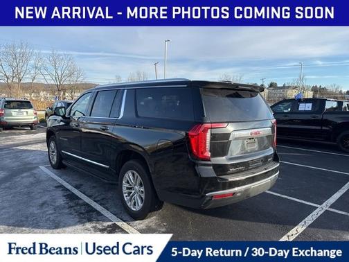 2023 GMC Yukon XL SLT
