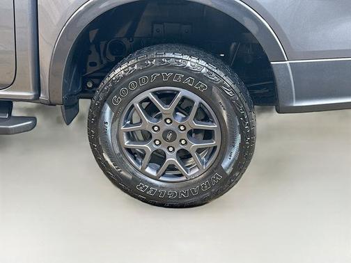 CARBONIZED GRAY METALLIC 2024 Ford Ranger XLT