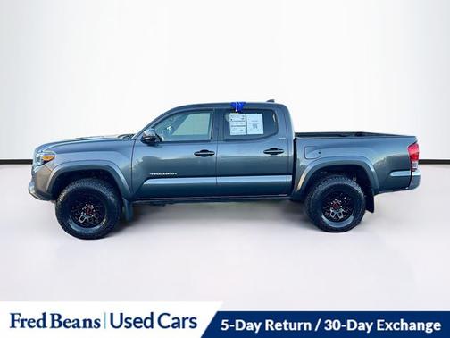 2017 Toyota Tacoma SR5