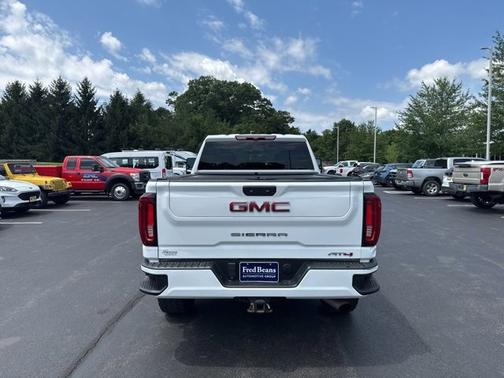 2023 GMC Sierra 1500 AT4