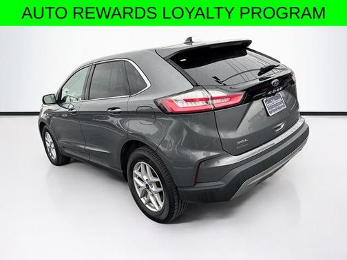 CARBONIZED GRAY 2022 Ford Edge SEL