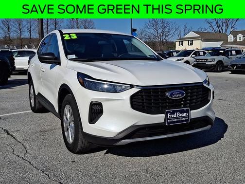 STAR WHITE METALLIC TRI-COA 2023 Ford Escape ACTIVE