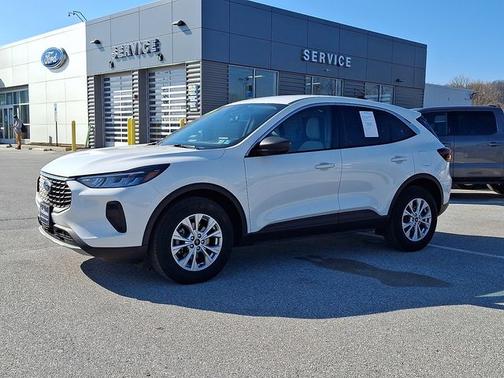 STAR WHITE METALLIC TRI-COA 2023 Ford Escape ACTIVE