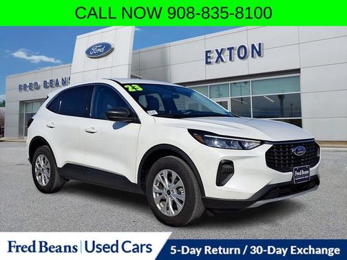STAR WHITE METALLIC TRI-COA 2023 Ford Escape ACTIVE