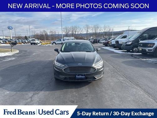 2020 Ford Fusion SE