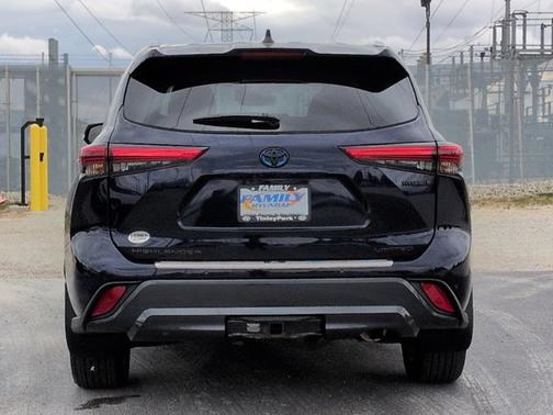 2023 Toyota Highlander Hybrid Limited