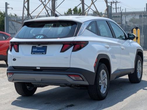 2025 Hyundai TUCSON SE