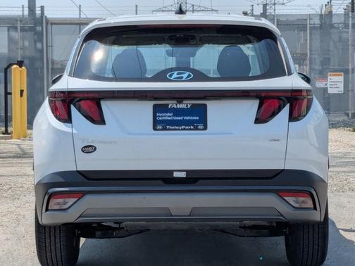 2025 Hyundai TUCSON SE