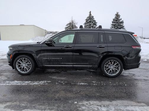 2022 Jeep Grand Cherokee L Summit