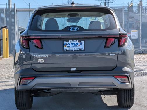 2025 Hyundai TUCSON SE