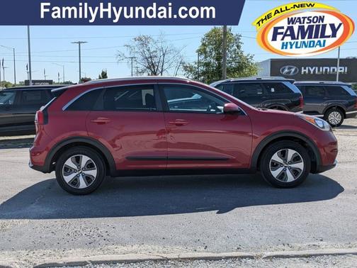Crimson Red 2017 Kia Niro LX