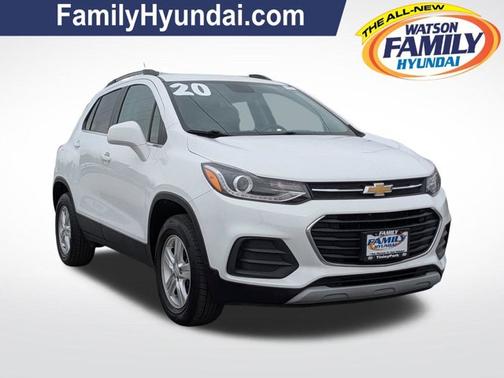 Summit White 2020 Chevrolet Trax LT